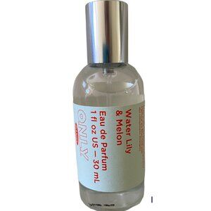 Old Navy Kindred Goods Water Lily & Melon Fragrance Hair & Body Mist 5.4oz